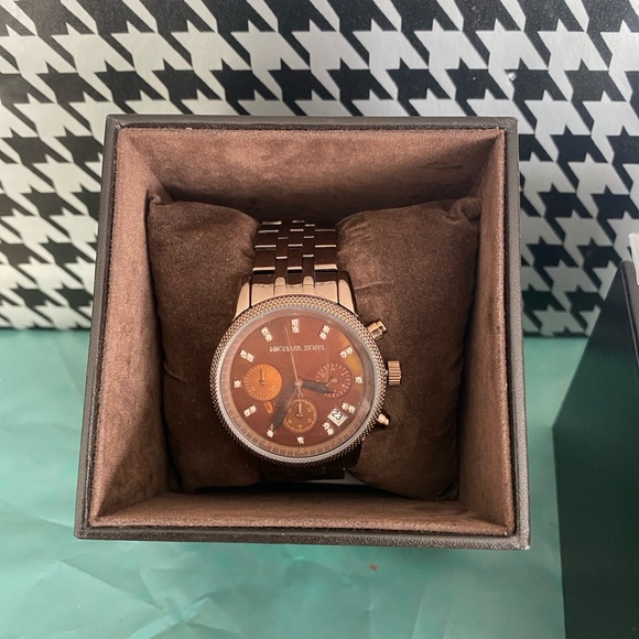 Michael Kors Ritz MK-5547 Chronograph Brown MultiDial, Date Adjust Glitz Watch! - Picture 16 of 16